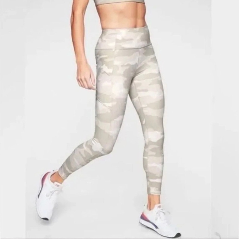 Athleta Neutral beige Camo leggings size small